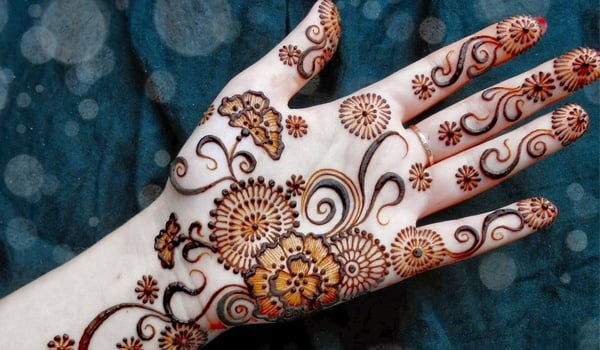 karva chauth special mehndi designs