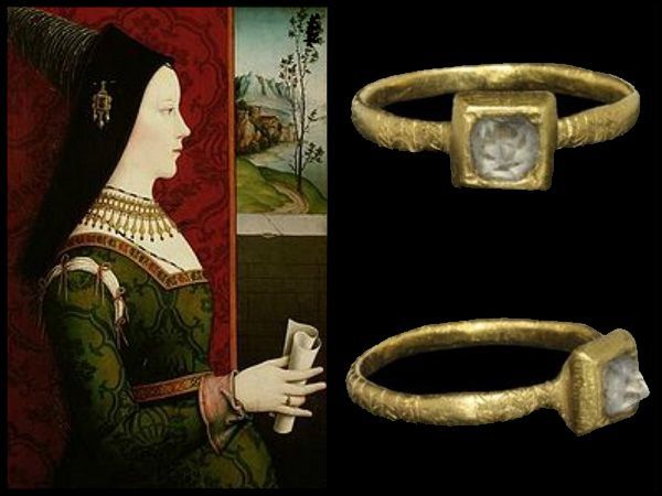 Mary of Burgundy diamond engagement ring