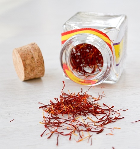 Saffron for pimples