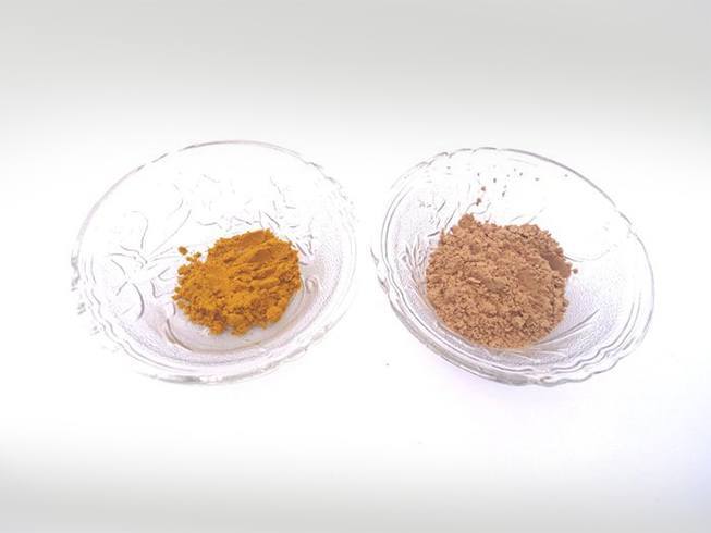 Sandalwood and turmeric powder