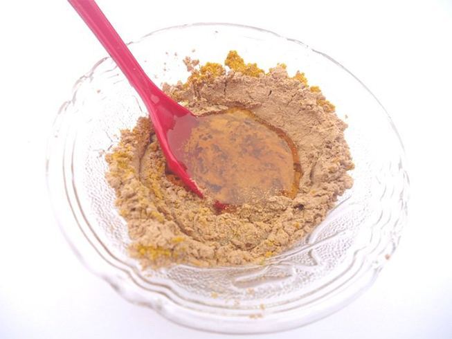 Sandalwood powder for skin fairness