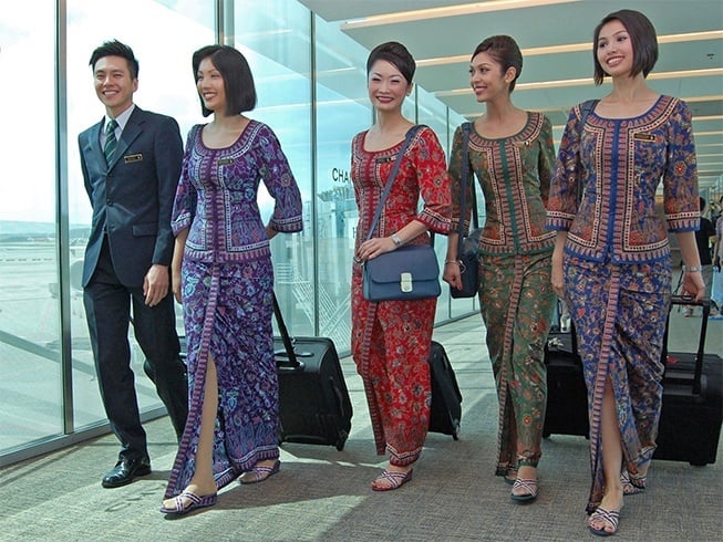 Singapore airlines crew uniform