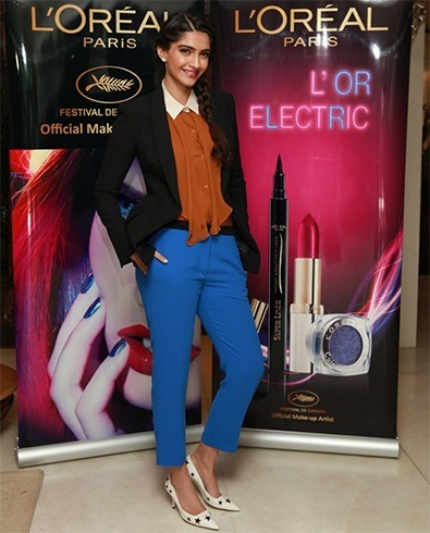 Sonam Kapoor Fashion Mantra - 12 Looks 12 Wochen - So Haute und Chic  