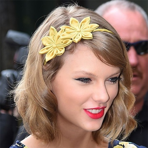 Taylor Swift flower headband