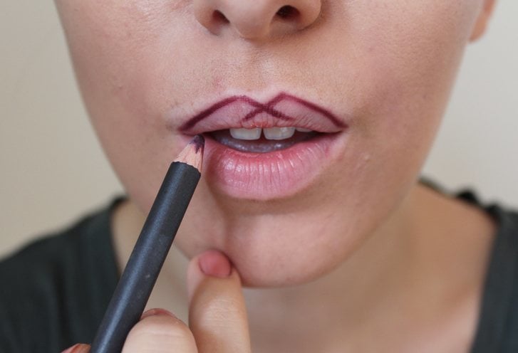 ways to apply lip liner