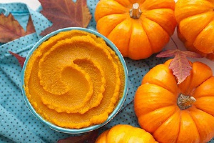 Homemade pumpkin face pack