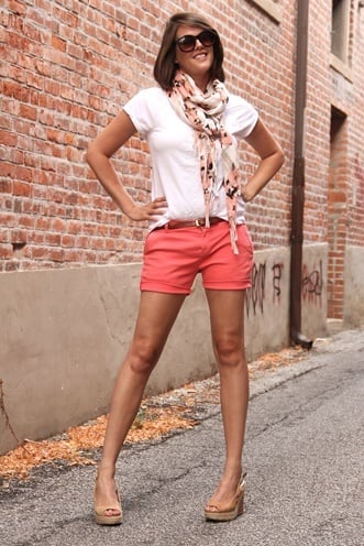 How to Wear a Scarf