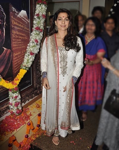 Juhi Chawla white outfits