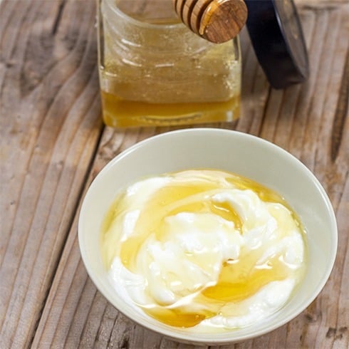Natural yoghurt face mask Natural yoghurt face mask