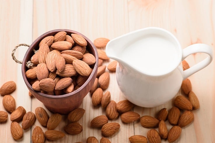 Yogurt and Almond Face Pack