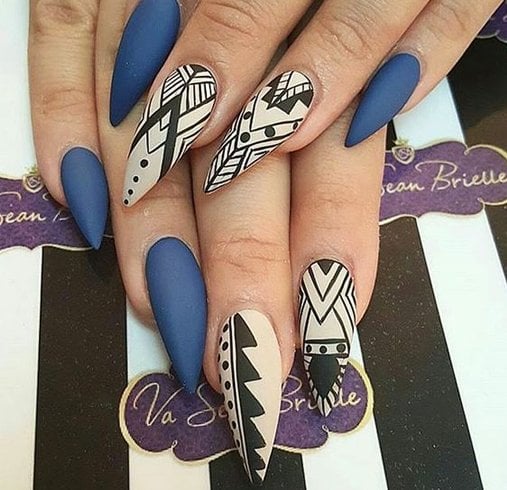 Stiletto nail extensions