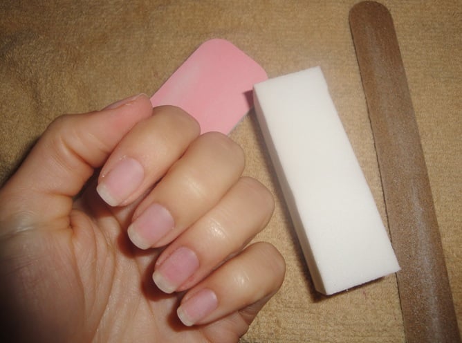 artificial nails at home