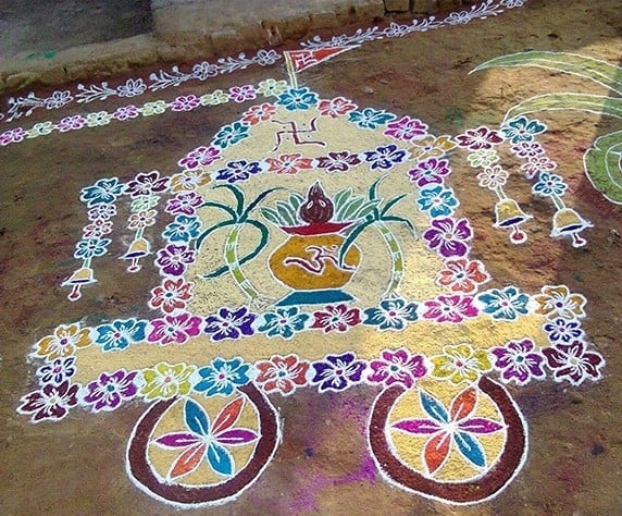 Rathan kalash rangoli