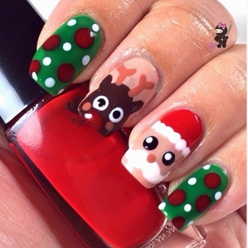 simple Christmas nail art