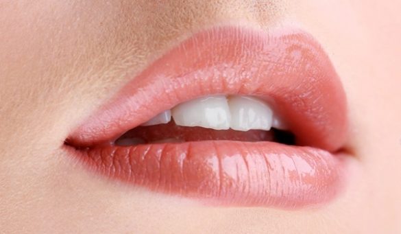treat chapped lips