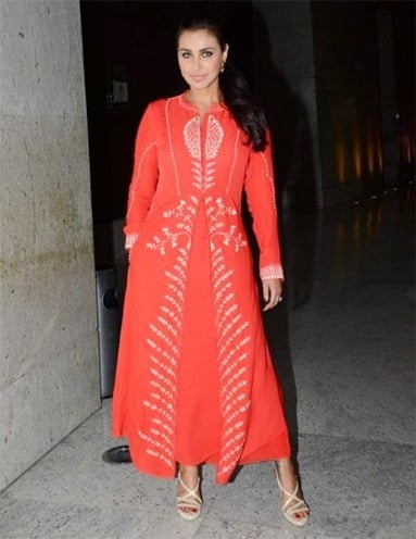 Lisa Ray Look in long kurta