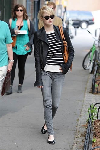 Outfit Ideas For What to Wear With Grey Jeans