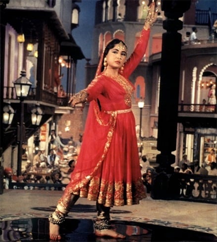 Meena Kumari In Pakeezah