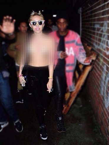 Miley Cyrus worst dress