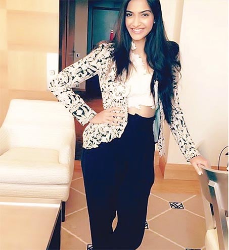 sonam kapoor crop top style