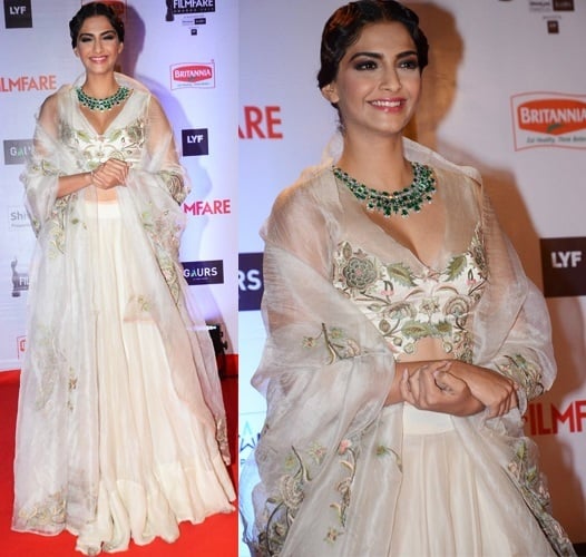 Sonam Kapoor in Anamika Khanna lehenga