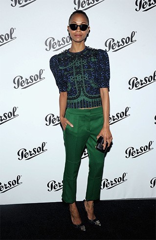Zoe Saldana in green trousers