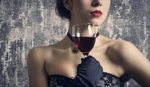 What To Wear time drink Wine