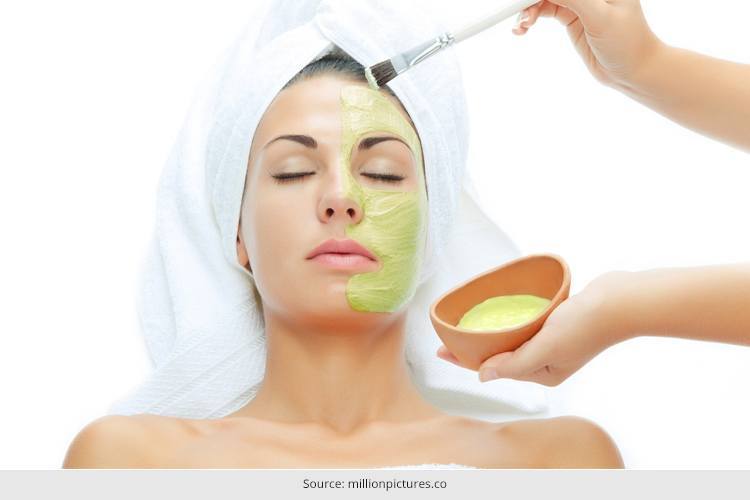 10 einfache Peasy hausgemachte Gesichtsmasken mit Aloe Vera für trockene Haut Behandlung 