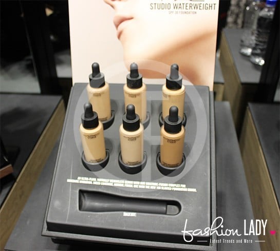 MAC Studio Waterweight SPF 30 Foundation