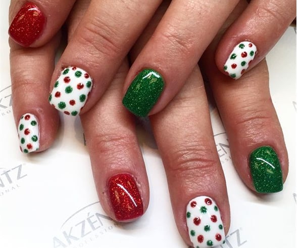 easy christmas gel nail design