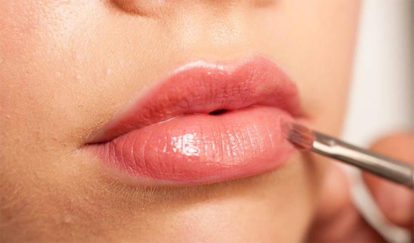 Contour For Thick Upper and Lower Lips