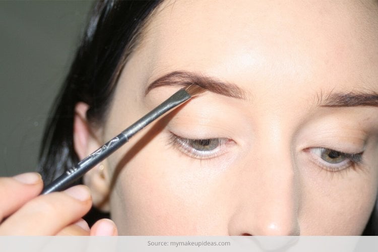 How To Apply Concealer On Eyebrows
