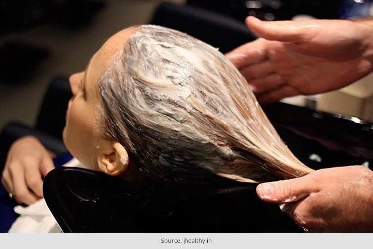 Multani Mitti For Hair Growth: Get Clear Scalp With This Amazing Product Multani Mitti For Hair Growth: Get Clear Scalp With This Amazing Product