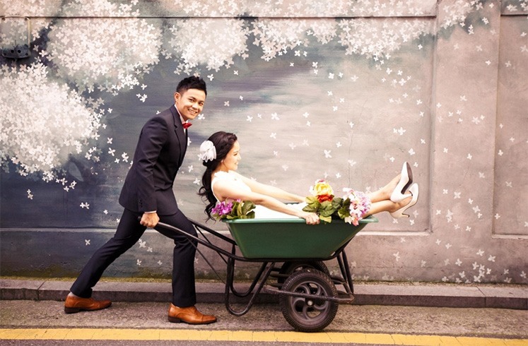 7 Quirky Ideas For Pre-Wedding Photoshoots In Indian Surroundings You Must Try 7 Quirky Ideas For Pre-Wedding Photoshoots In Indian Surroundings You Must Try