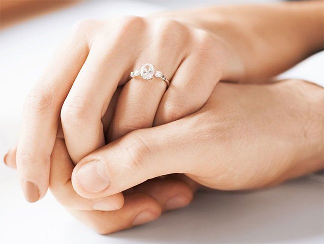 Diamond rings for bridesmaids