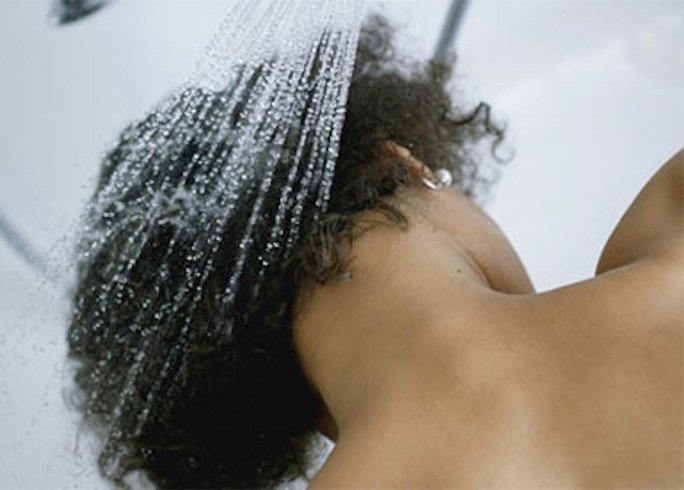 Washing Hair With Hot Water Benefits
