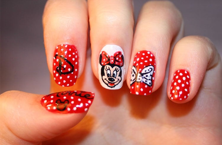 Minnie Mouse Nail Art