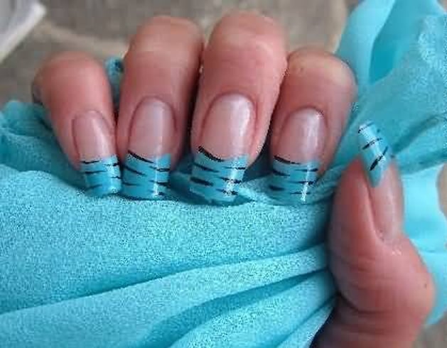 Zebra Print Nail Tips