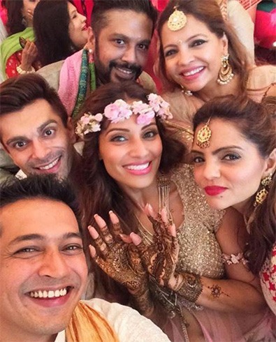 Bipasha Basu Mehendi Celebrations