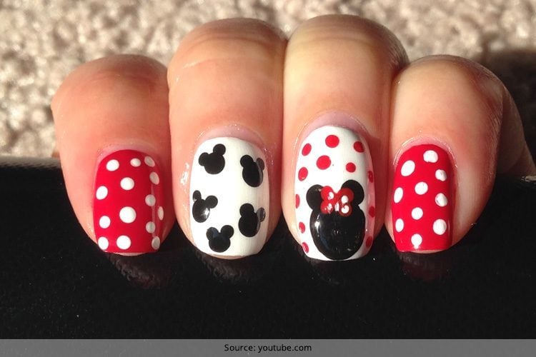 UPDATED] 30+ Awesome Mickey Mouse Nail Designs | Mickey mouse nails,  Disneyland nails, Mickey nails