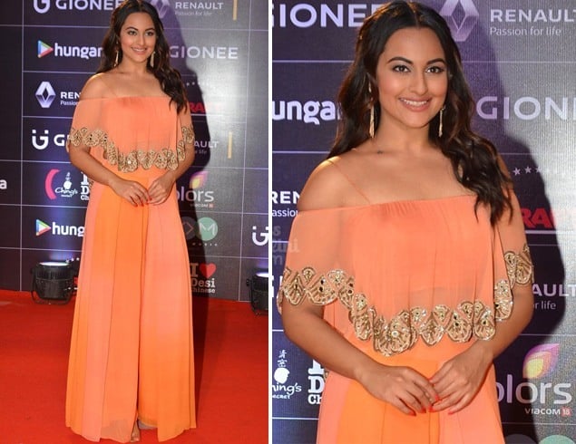 Sonakshi Sinha Off Shoulder Style