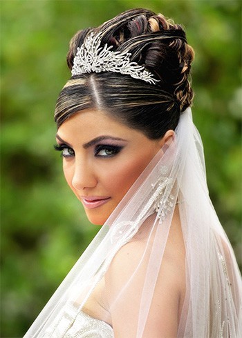 Atemberaubende Vintage Frisuren für Hochzeiten im Sommer Atemberaubende Vintage Frisuren für Hochzeiten im Sommer