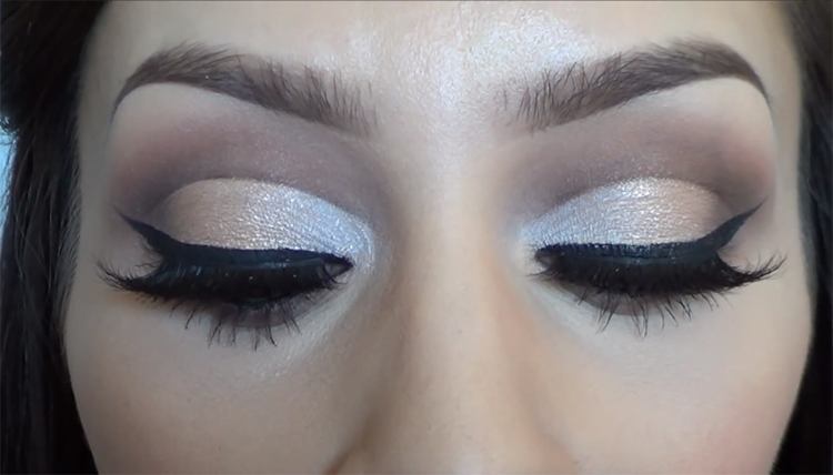 Cut Crease Eye Shadow