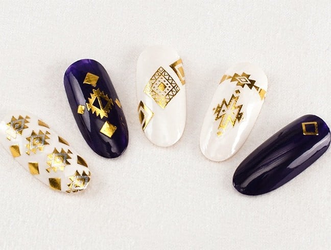 Gold Nail Art