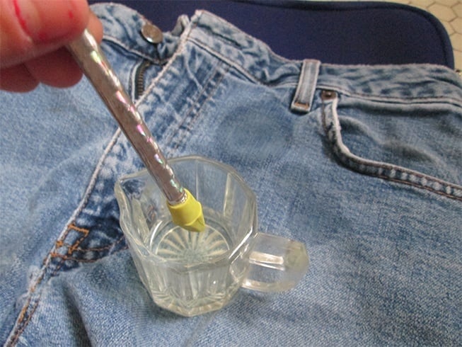 How To Bleach Jeans At Home