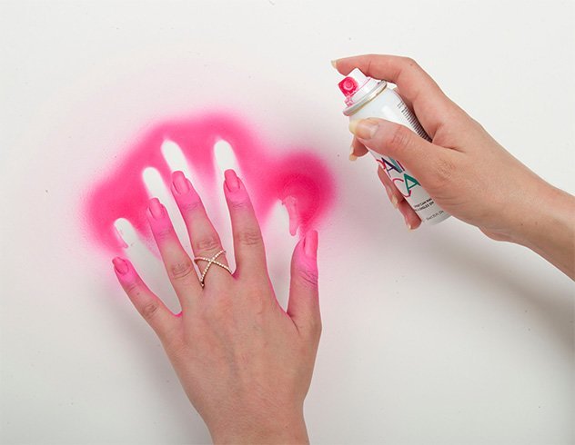 Spray Nail Polish