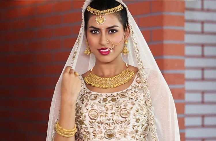 Truly Bridal By Kalyan Jewellers Ivory Bride