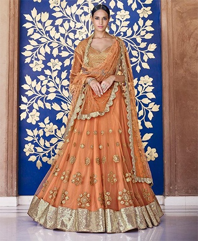 Wie man Lehenga Saree drapiert? Herrlicher Lehenga Saree, der Arten für den New-Age Fashionista drapiert  