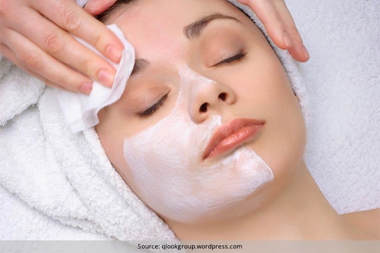 DIY Face Masks To Reduce Fine Lines