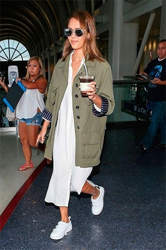 Celebrities Wearing Nike Air Force 1 Sneakers Through the Years | Nike air  force 1 outfit, Celebrity style, How to wear